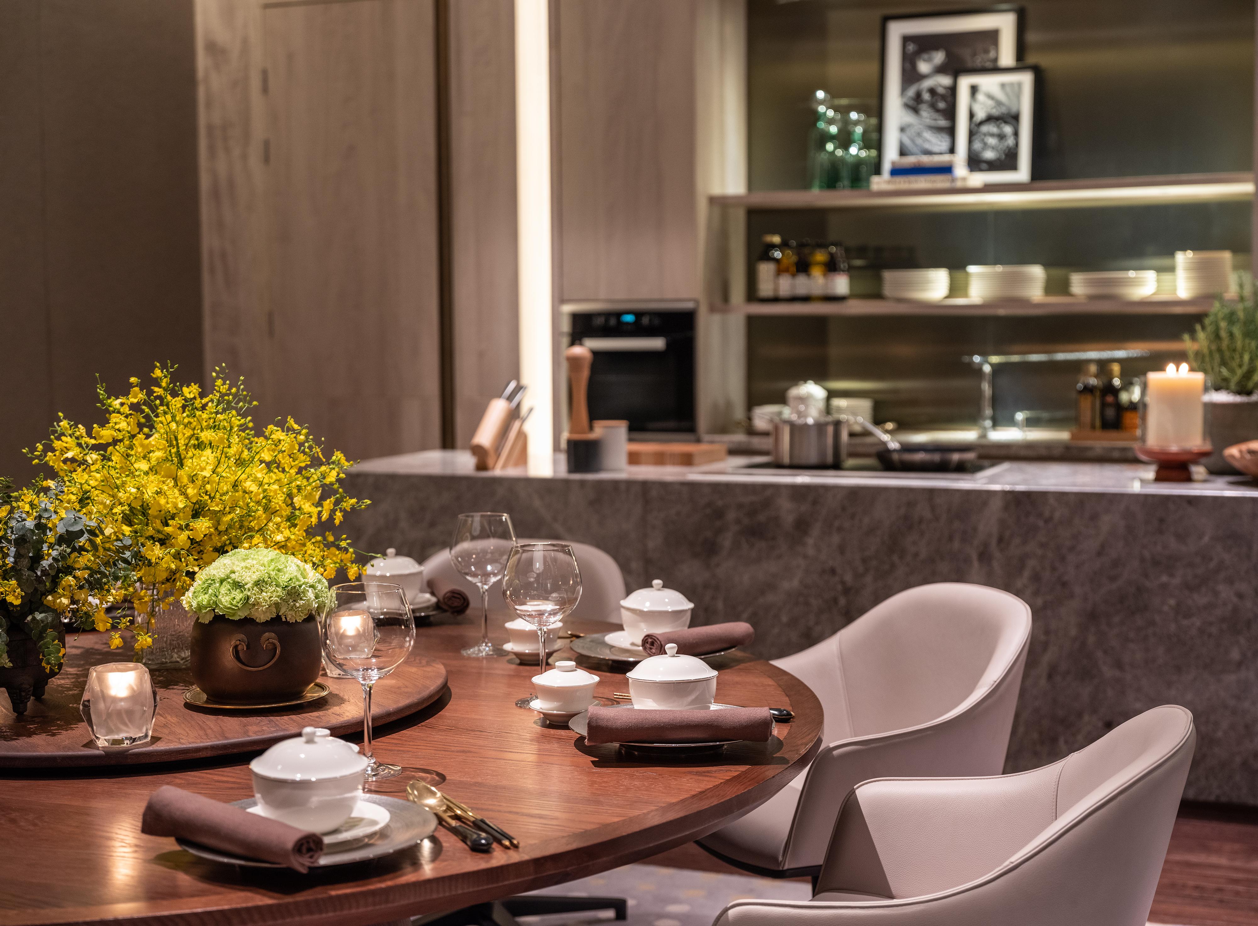 होटल New World Saigon 5*